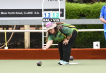 Stormy weather confronts bowlers