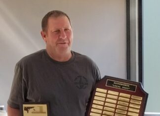 Brinkworth awards ‘Local Hero’ Heinjus